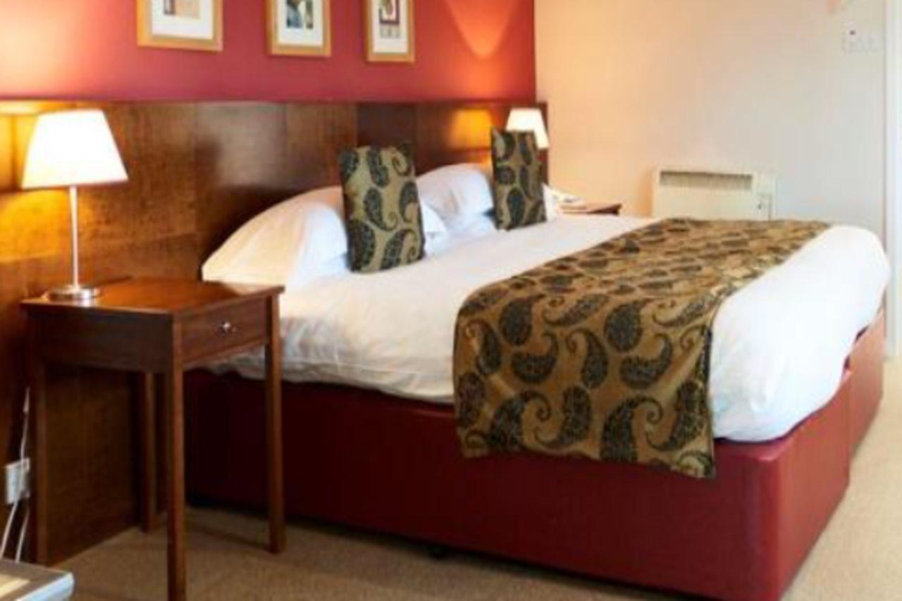 בורנמות' The Lodge At Meyrick Park מראה חיצוני תמונה
