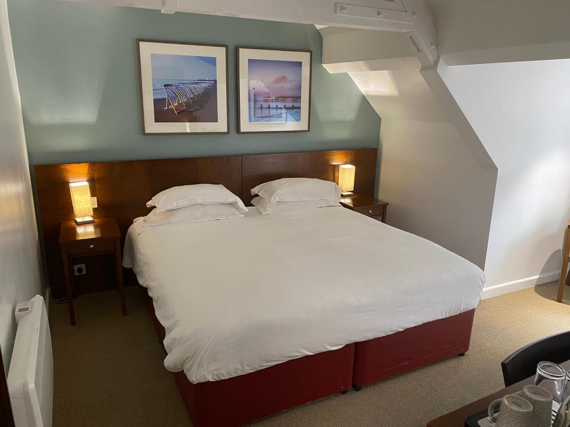 בורנמות' The Lodge At Meyrick Park מראה חיצוני תמונה