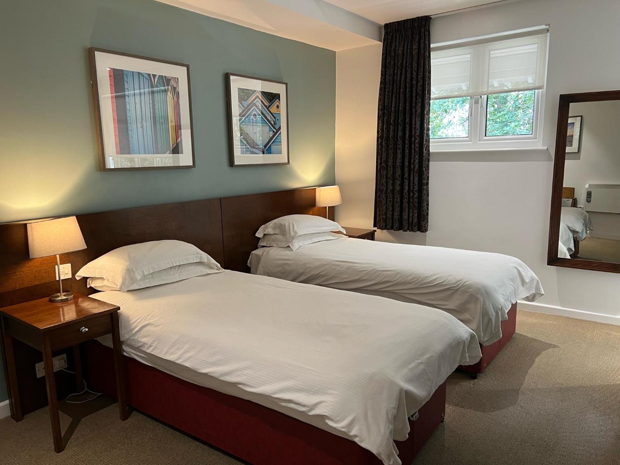 בורנמות' The Lodge At Meyrick Park מראה חיצוני תמונה