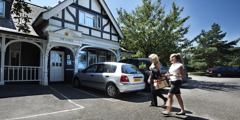 בורנמות' The Lodge At Meyrick Park מראה חיצוני תמונה